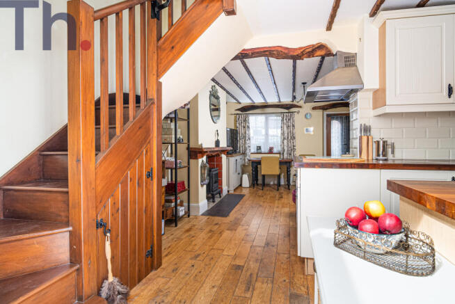 Kitchen & Lounge