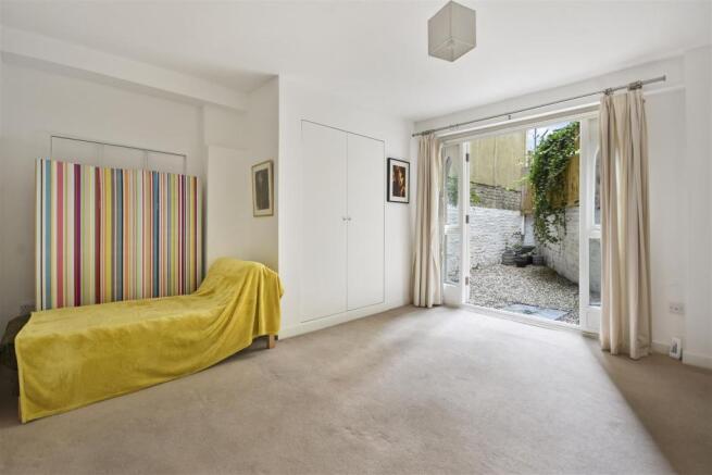 FB - Crofton Lodge - Bedroom3 (1).JPG
