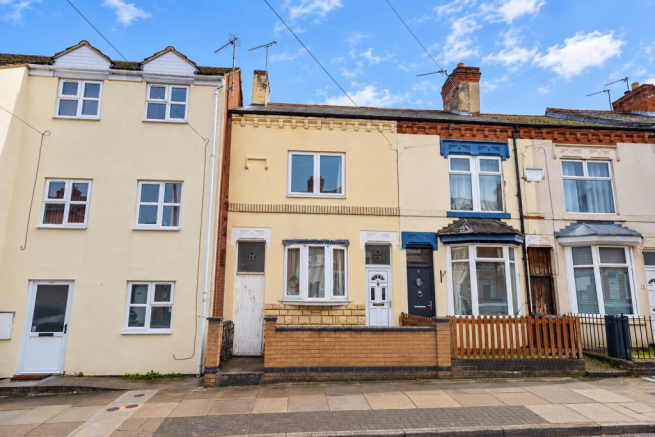 2-bed terraced on Sylvan Street, Leicester, Leicestershire, £180,000