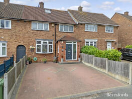 17, Oakley Drive, Romford RM3 9XS