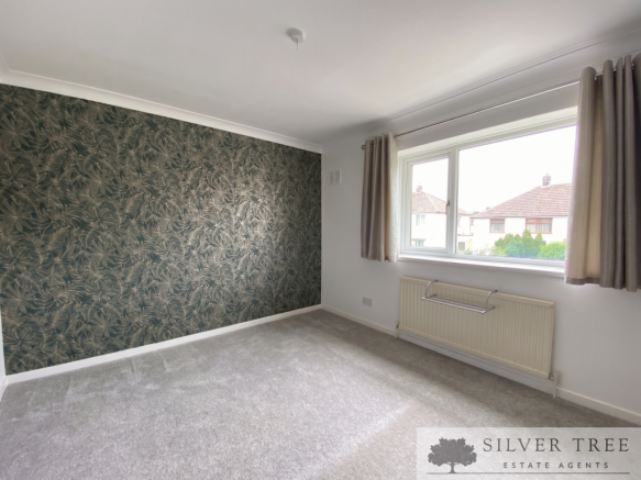 3 bed Semi-Detached for sale Image 8