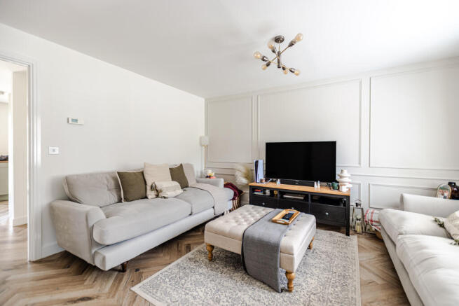 4 bed Semi-Detached for sale Image 6