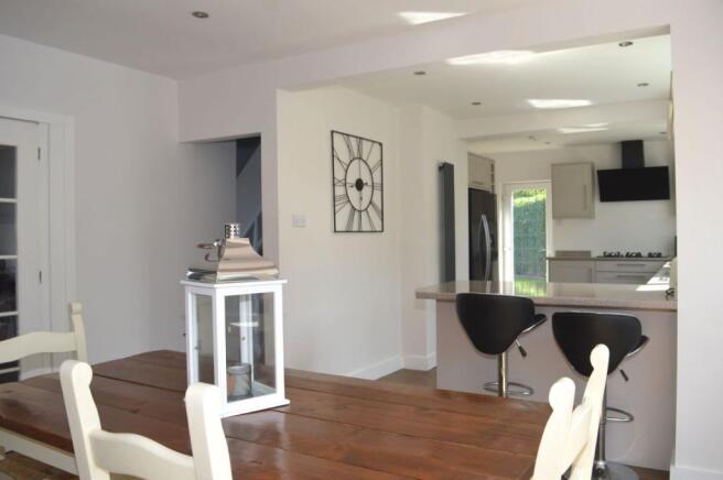 KITCHEN-DINING ROOM