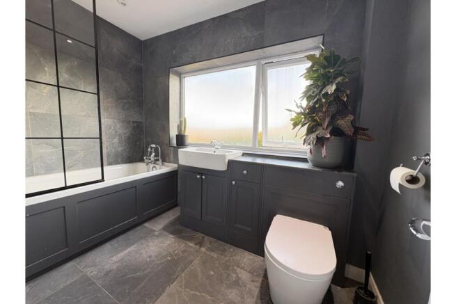 3 bed Detached for sale Image 12