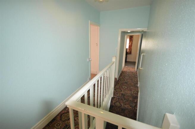FIRST FLOOR LANDING