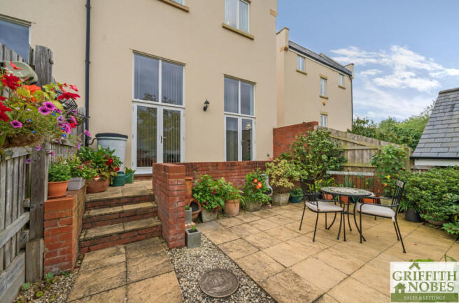 Garden and Patio Area