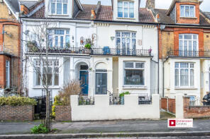 Flat B, 3, West Bank, Hackney, London N16 5DG