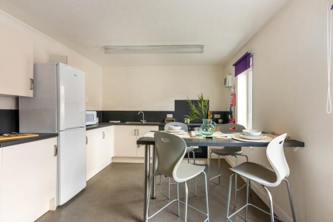 4 Bed Shared House Kitchen 2.jpg