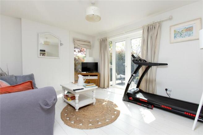 Snug/Dining Room