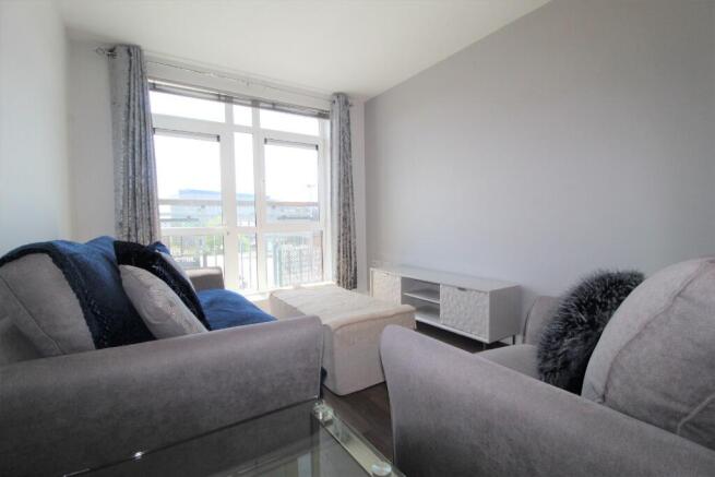 1 bed Flat to rent Image 5