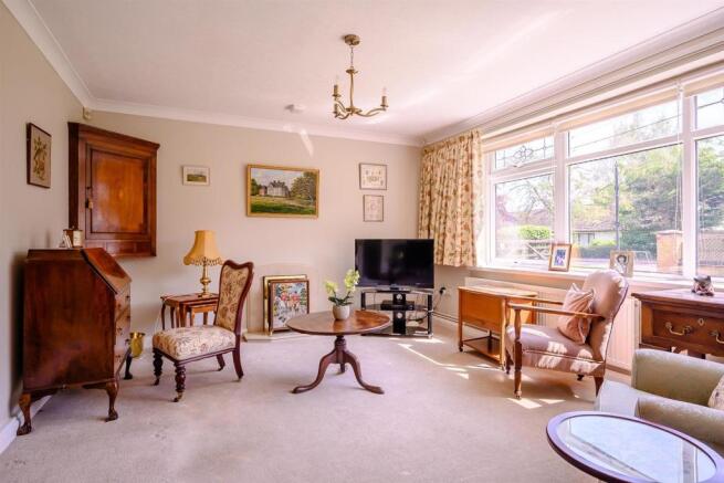 8467395-interior08.jpg