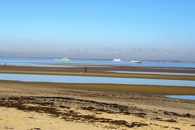 RYDE BEACH.JPG