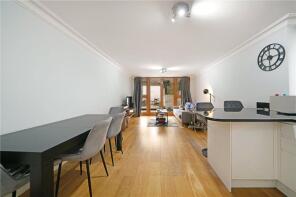 Flat 1, 20, Crescent Road, Hornsey, London N8 8AX
