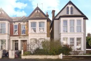 Flat 1, 140, York Road, Southend-on-sea SS1 2EA