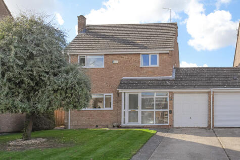 Holliers Crescent, Middle Barton, OX7