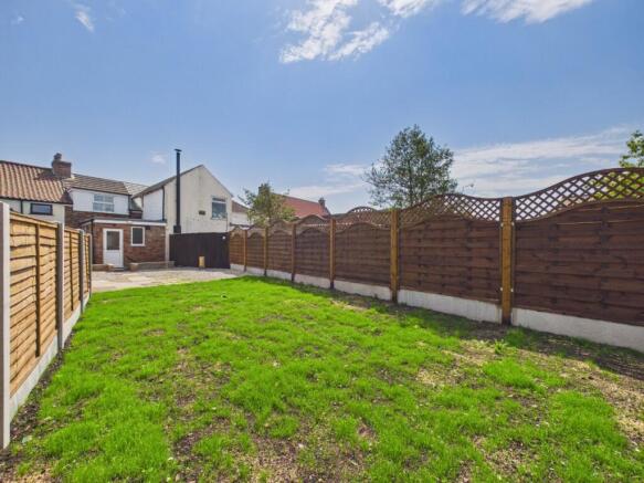 2 bed Terraced for sale Image 9