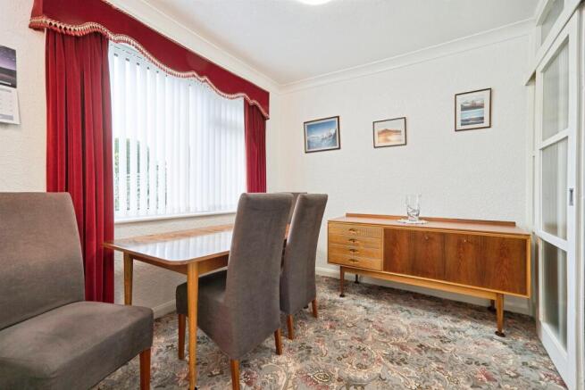 3 bed Semi-Detached for sale Image 4