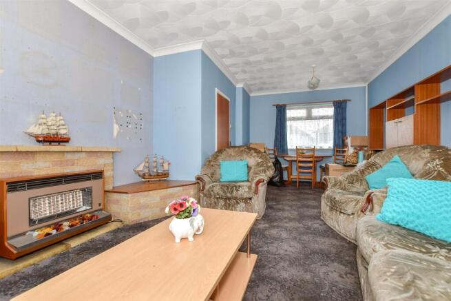 Lounge/ Diner