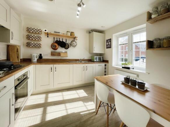 Breakfast/Kitchen