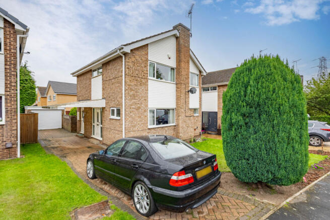 4 Bedroom Detached Property for Sale