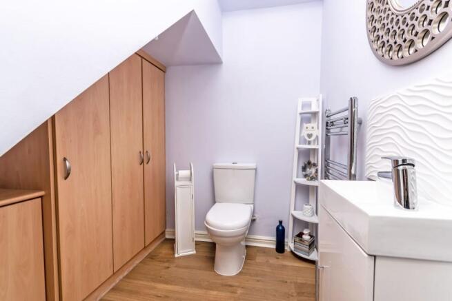 Cloakroom / WC