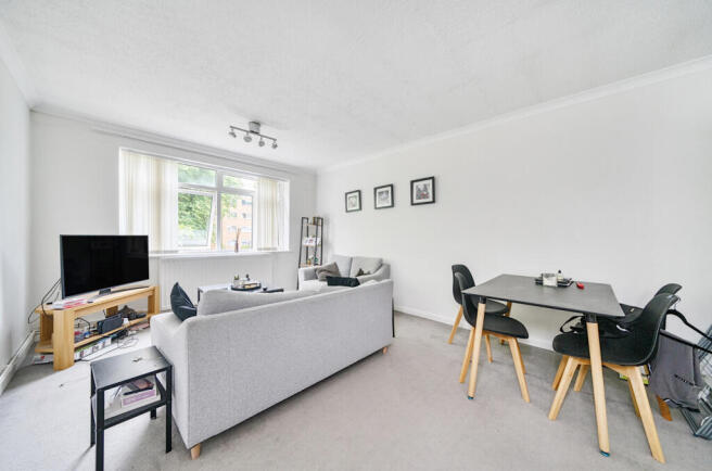 1315397-6-685ff01...