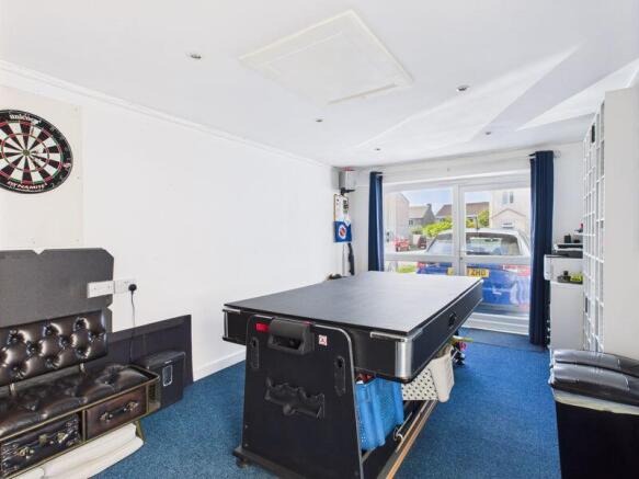 games/utility room