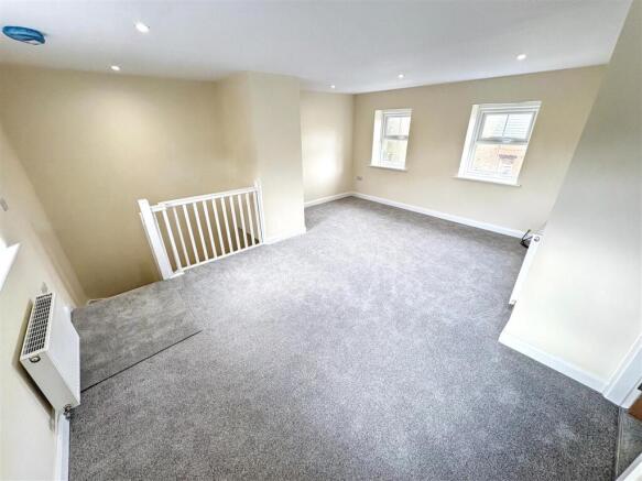 Living area (8).jpg