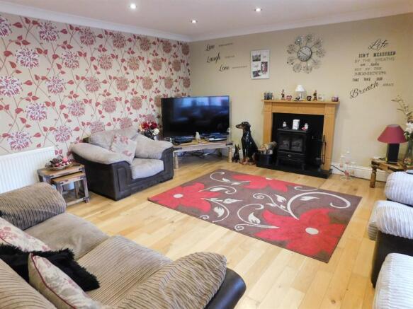 Lounge 1