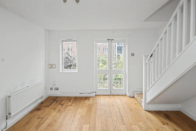 31 Rossendale Way, Camden, London, NW1 0XB