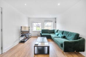 4, Silkin Mews, London SE15 1AD