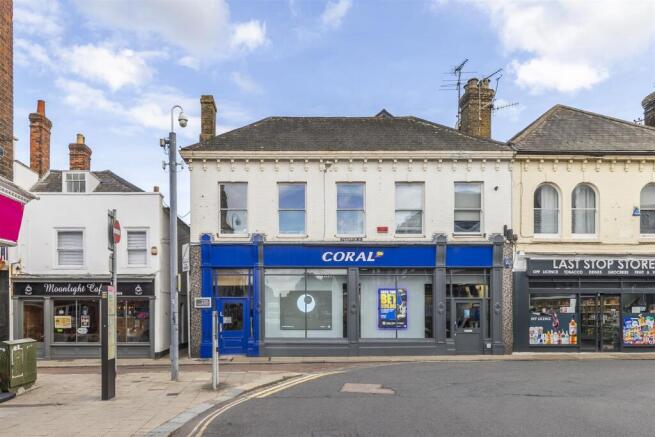 2-bed flat on Preston Street, Faversham, £190,000