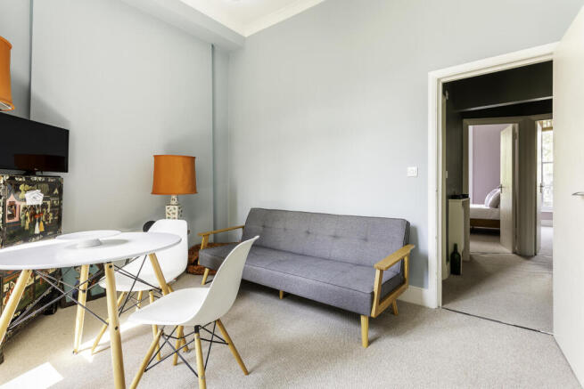 RBAZ -Flat 3, first floor,35 St. Charles Square W1