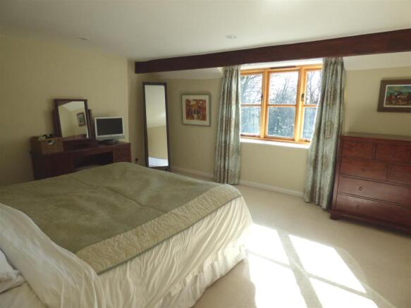 Bedroom 1.JPG