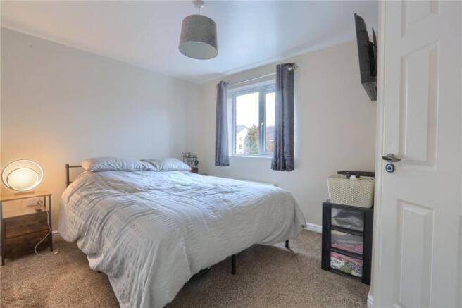 3 bed Semi-Detached for sale Image 9