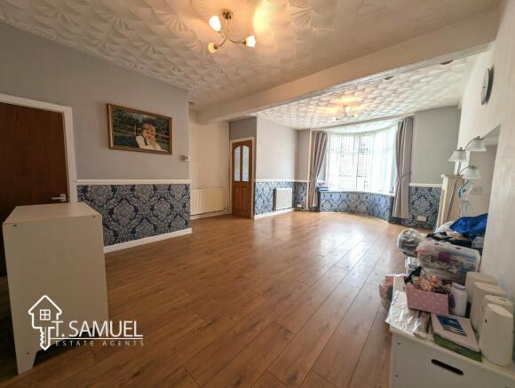 Lounge b
