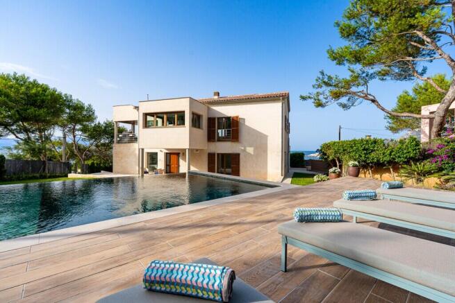 Swimming Pool (1)