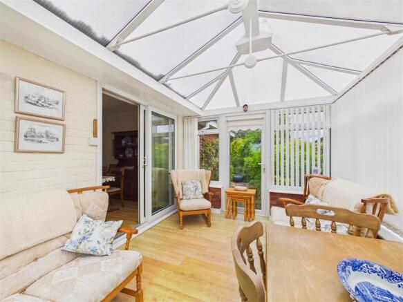 2 bed Detached Bungalow for sale Image 10