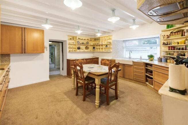 3 bed Detached for sale Image 8
