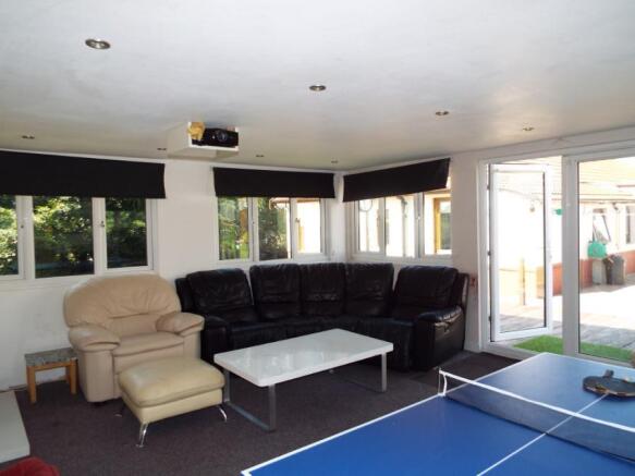 Family Room/Summerho