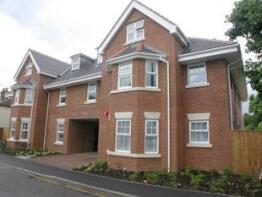6, Greenvale Road, Knaphill, Woking GU21 2HB