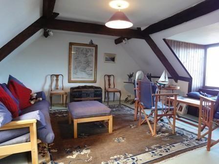Top floor Sitting Rm
