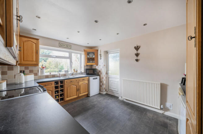 1407254116989bf4eca9f2