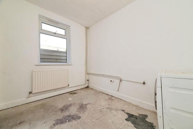 3 bed Terraced for sale Image 12
