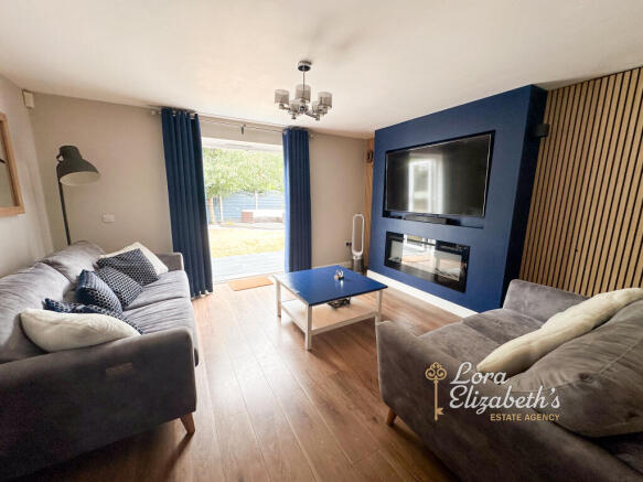 Cremorne Drive, The Meadows, Nottingham, NG2 photo 4