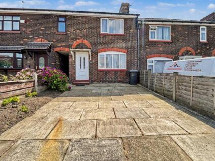 Cuckoo Lane, Prestwich, M25