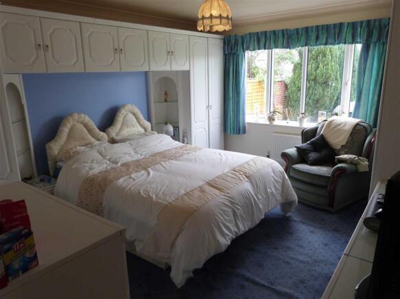 Bedroom 1: