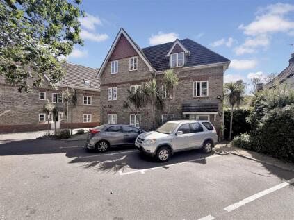Hanworth Road, Hampton