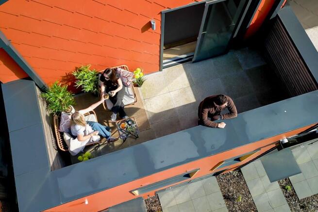 3 bed Town House to rent Image 10