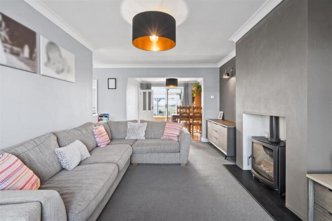 39 Cawood Crescent3.jpg